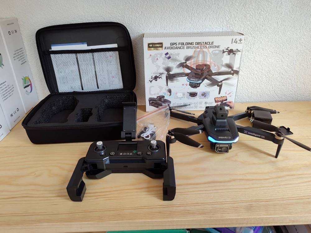 Dron Sa Kamerom DJI MAVIC + 2 BATERIJE