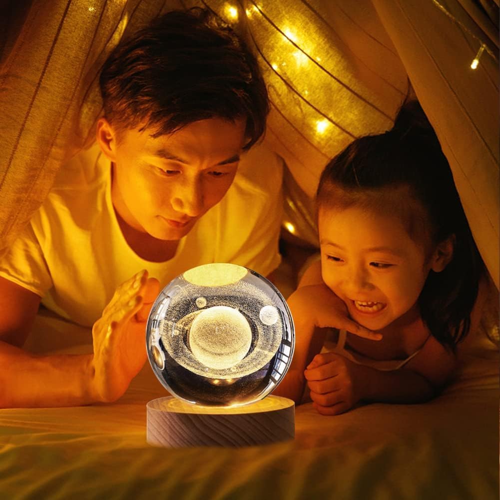 🪐 3D Kristalna Kugla – Saturn LED Noćna Lampa