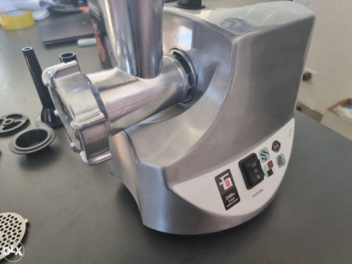 PROFESIONALNA SVICARSKA Masina za mljevenje mesa meso 2500W 4