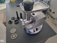 PROFESIONALNA SVICARSKA Masina za mljevenje mesa meso 2500W 3